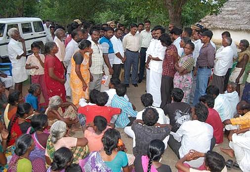வடக்குமாங்குடி கிராமத்தில் விசாரணை மேற்கொண்ட கடலூர் மாவட்ட ஆட்சியர்